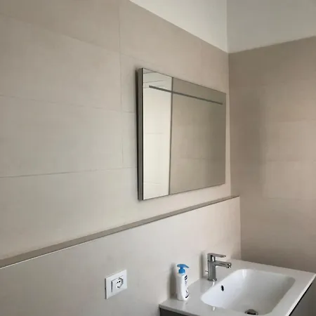 Soria Home-a Due Passi Da Centro E Mare * Пезаро