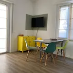 Soria Home-a Due Passi Da Centro E Mare 佩萨罗
