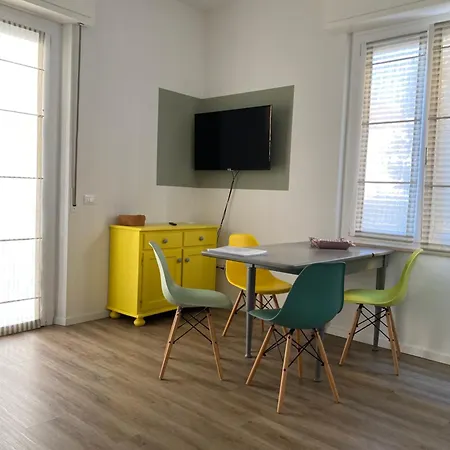 Soria Home-a Due Passi Da Centro E Mare 페자로